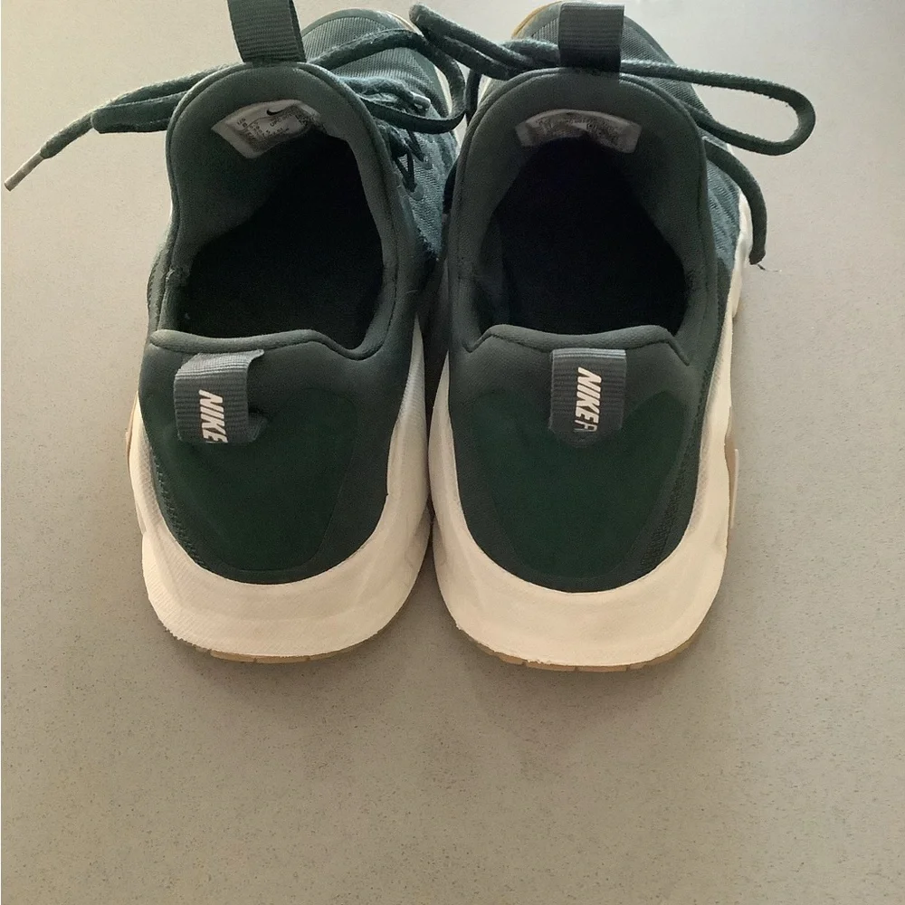 Nike Free Metcon 6, Women's Size 8, GUC - Vintage Green Sail - Picture 4 of 7